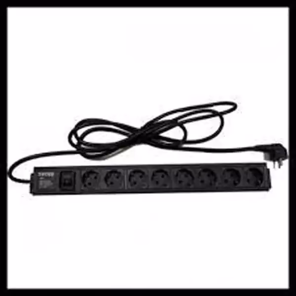 220V razvodni PDU panel 19/1U sa 8 utičnih mesta